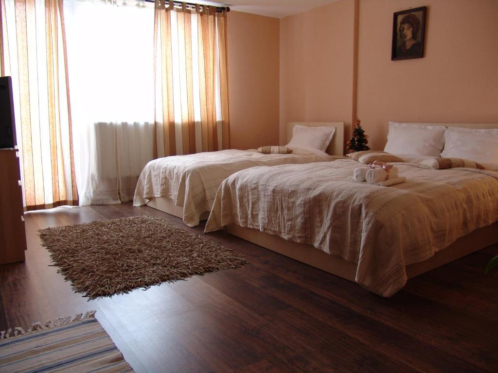 Pension Piatra Craiului โมเอเชอ เด จอส ห้อง รูปภาพ