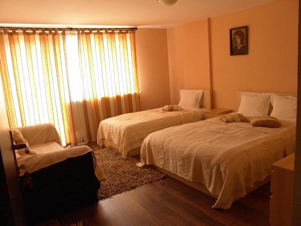 Pension Piatra Craiului โมเอเชอ เด จอส ห้อง รูปภาพ