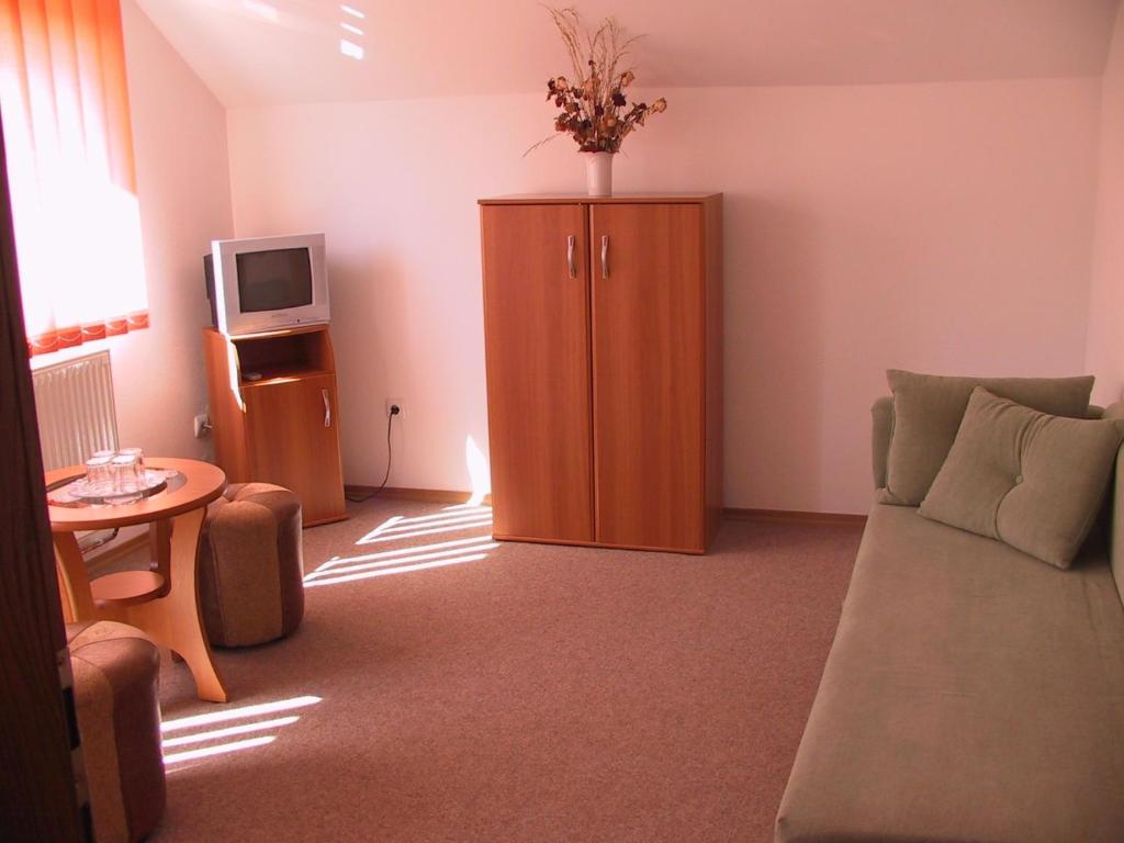 Pension Piatra Craiului โมเอเชอ เด จอส ห้อง รูปภาพ