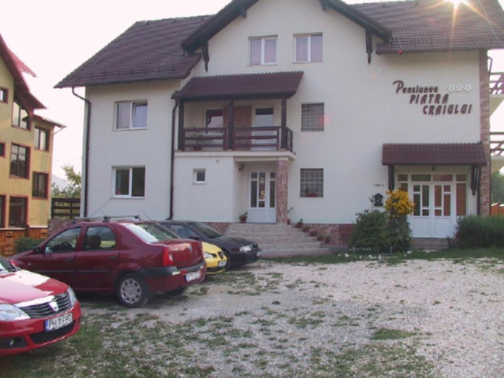 Pension Piatra Craiului โมเอเชอ เด จอส ภายนอก รูปภาพ
